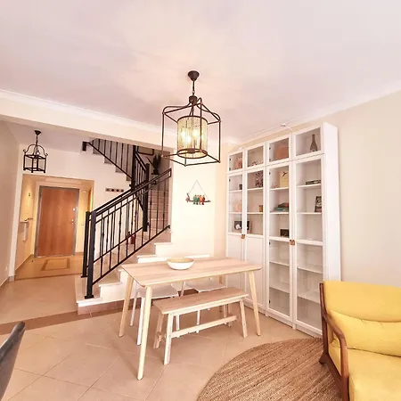 De Tavira O Pomar Gorgeous 3 Times En-suite Townhouse Semesterbostad