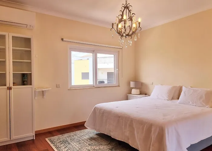 De Tavira O Pomar Gorgeous 3 Times En-suite Townhouse Hébergement de vacances *