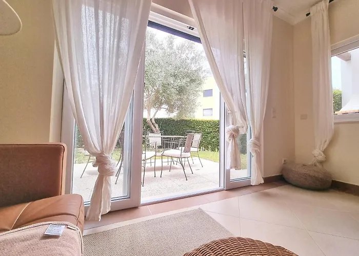 Hébergement de vacances De Tavira O Pomar Gorgeous 3 Times En-suite Townhouse *
