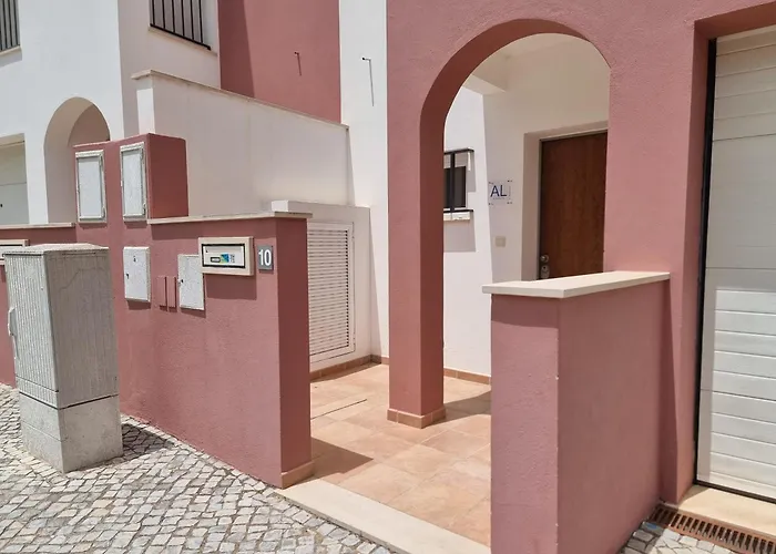 De Tavira O Pomar Gorgeous 3 Times En-suite Townhouse *