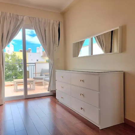 De Tavira O Pomar Gorgeous 3 Times En-suite Townhouse بيت للعطل *
