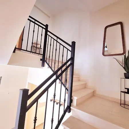 De Tavira O Pomar Gorgeous 3 Times En-suite Townhouse